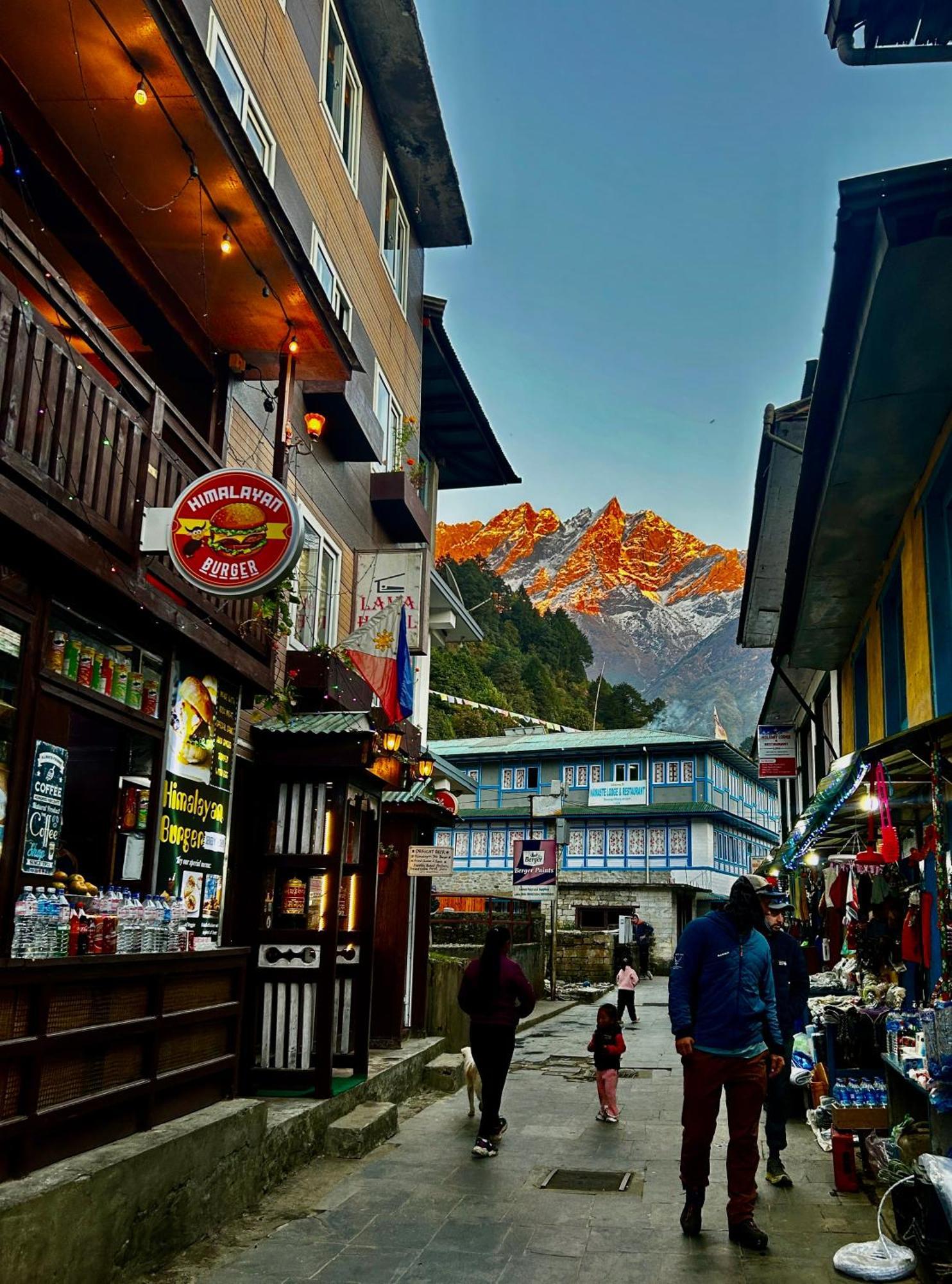 Lama Hotel - Cafe De Himalaya Лукла Экстерьер фото